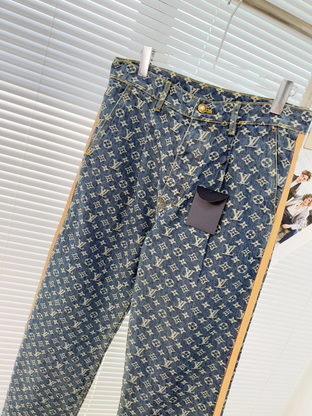 &wg.luxury- 8V item:D-F409L2304
